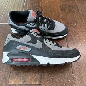 Nike Air Max 90, Lightly Used, Men’s Size 11